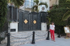 Enlarge photo 22