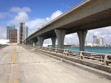 Enlarge photo 212