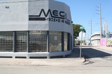 Enlarge photo 219