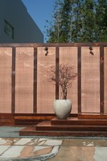 Enlarge photo 137