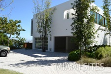 Enlarge photo 115