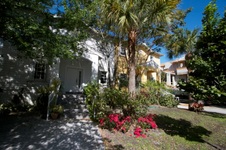 Enlarge photo 38