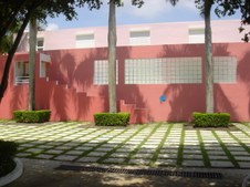 FACADES / Modern