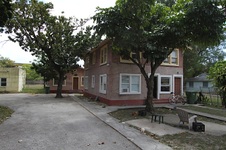 Enlarge photo 37