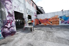 Enlarge photo 77