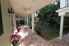 Enlarge photo 24