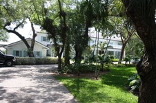 HOUSES / CAM House