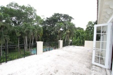 Enlarge photo 49