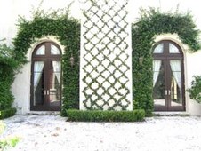Enlarge photo 176