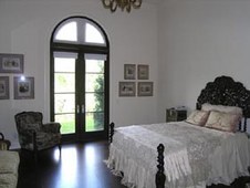 Enlarge photo 133