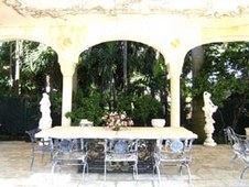 Enlarge photo 230