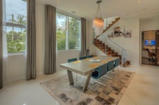 Enlarge photo 122