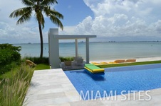 Enlarge photo 305