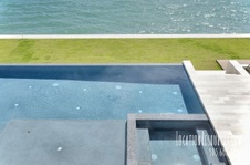 Enlarge photo 235
