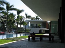 Enlarge photo 225