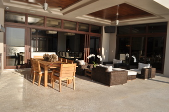 Enlarge photo 359