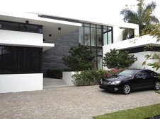 Enlarge photo 290