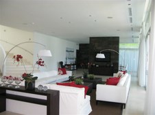 Enlarge photo 228