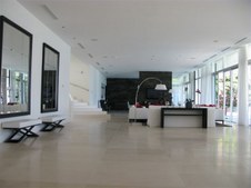 Enlarge photo 229