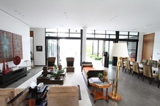 Enlarge photo 293