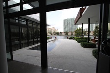 Enlarge photo 295