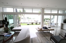 Enlarge photo 315