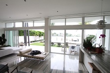 Enlarge photo 317