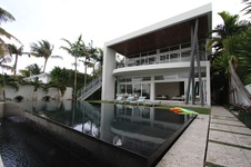 Enlarge photo 321