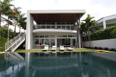 Enlarge photo 326