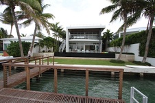 Enlarge photo 330