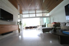 Enlarge photo 344