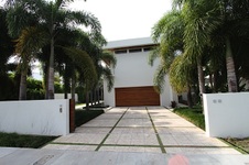 Enlarge photo 310