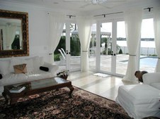 Enlarge photo 60