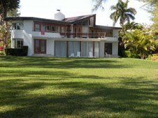 Enlarge photo 112