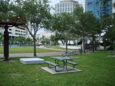 LAUDERDALE RIVERWALK