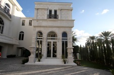 Enlarge photo 56