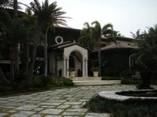 Enlarge photo 35