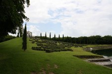 Enlarge photo 175