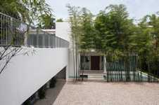 Enlarge photo 103