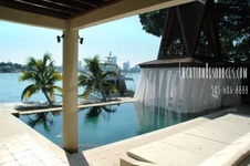 Enlarge photo 28