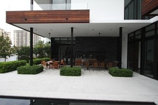 Enlarge photo 107