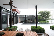 Enlarge photo 108