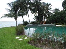 Enlarge photo 33