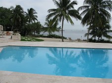Enlarge photo 127