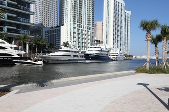 Enlarge photo 38