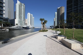 Enlarge photo 37