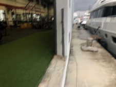 Enlarge photo 40