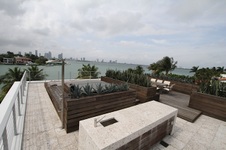 Enlarge photo 57
