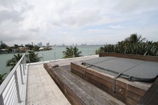 Enlarge photo 58