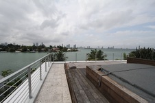 Enlarge photo 59